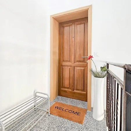 Апартаменты Bezauberndes Mit Meerblick, Klima, Wifi, Parkplatz
